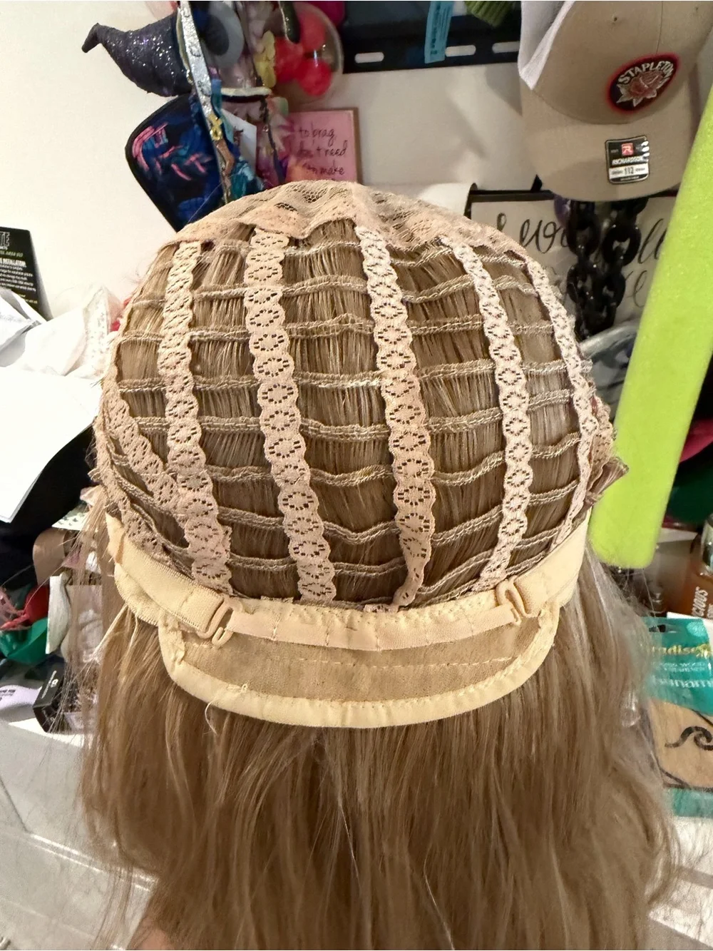 Blonde Wavy Women’s Wig - Natural Honey Blonde